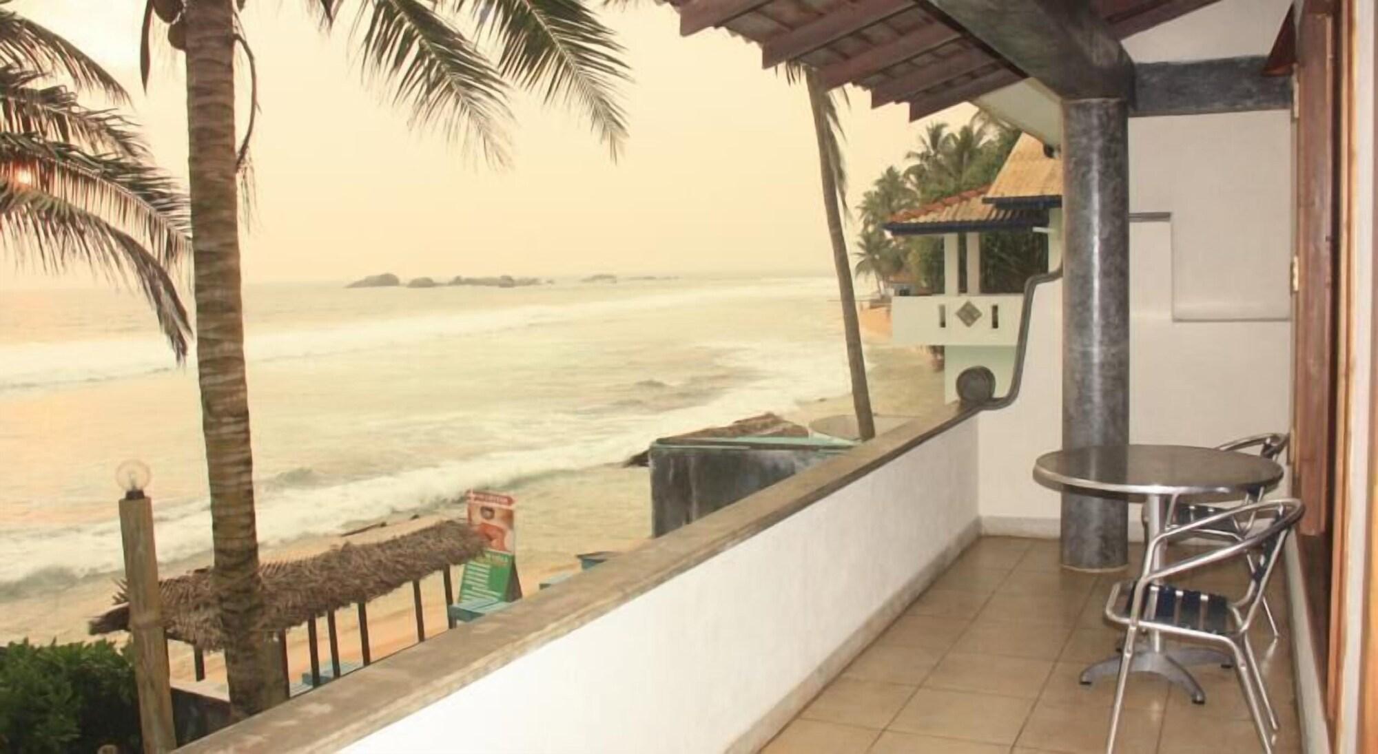 Time N Tide Beach Resort Hikkaduwa Eksteriør billede